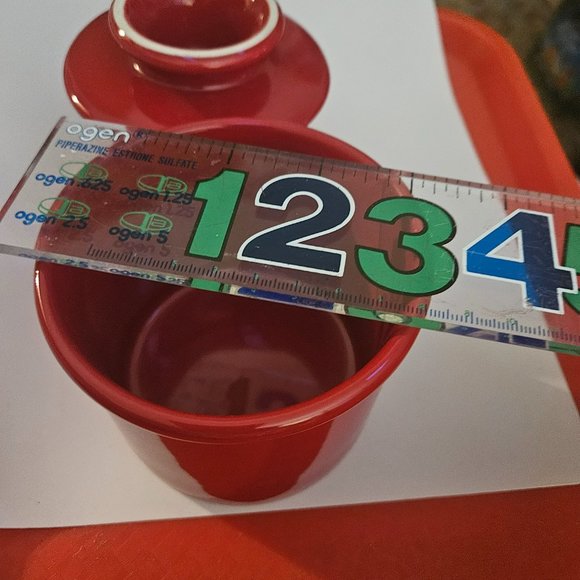 the original butter bell crock Tremain inc. glossy red great condition - Picture 5 of 7